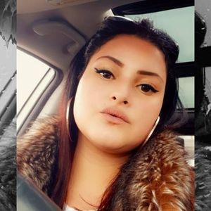 Meet your Posher, Ella ellanora